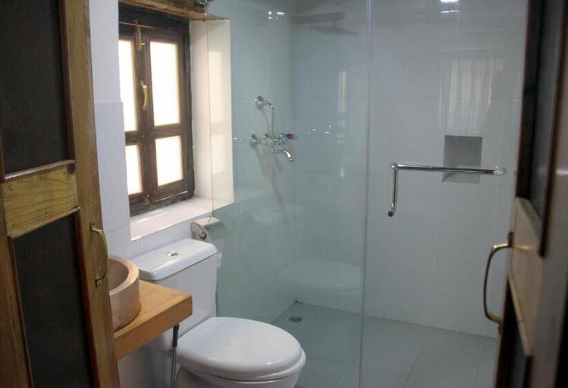 تختخواب و صبحانه Boutique Heritage Home