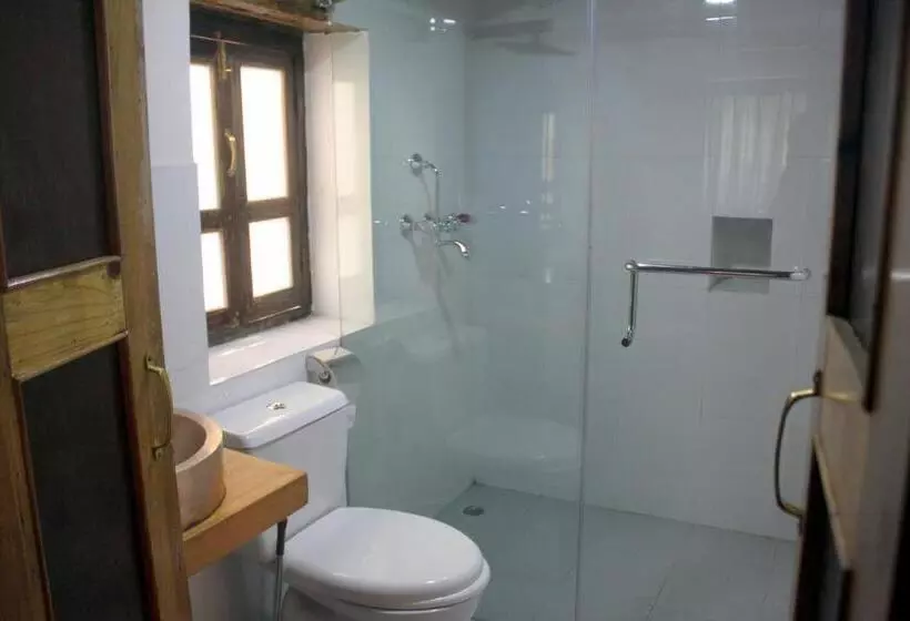 تختخواب و صبحانه Boutique Heritage Home