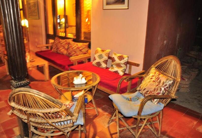 تختخواب و صبحانه Boutique Heritage Home