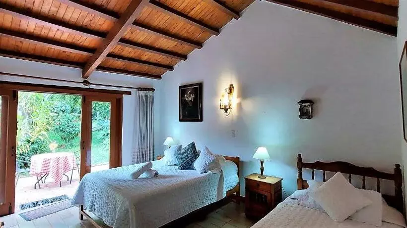 ベッドアンドブレックファースト Hacienda El Pinar Del Viento