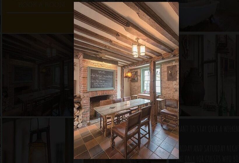 تختخواب و صبحانه The Standard Inn