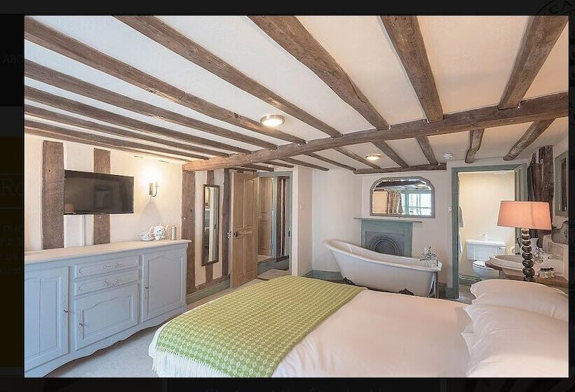 تختخواب و صبحانه The Standard Inn