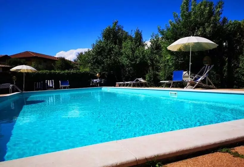 ホテル Albergo B&b Tenesi