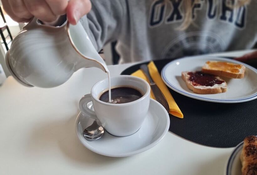 ホテル Albergo B&b Tenesi