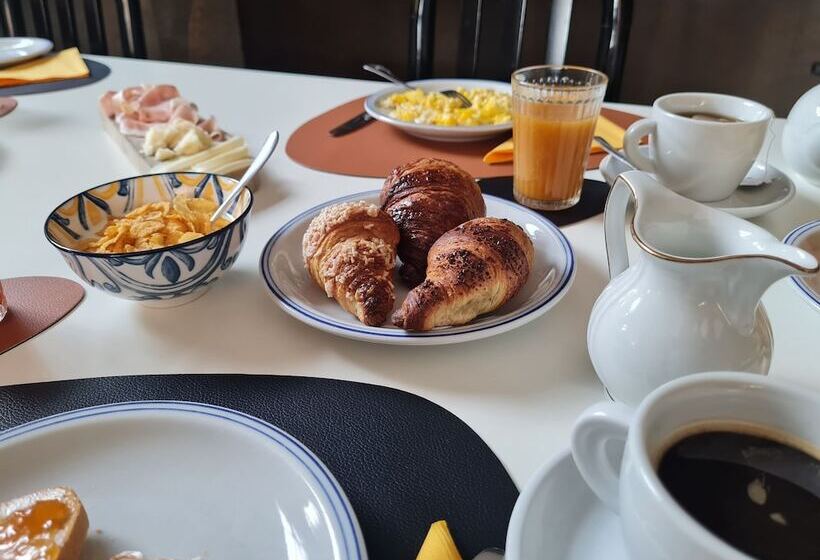 ホテル Albergo B&b Tenesi