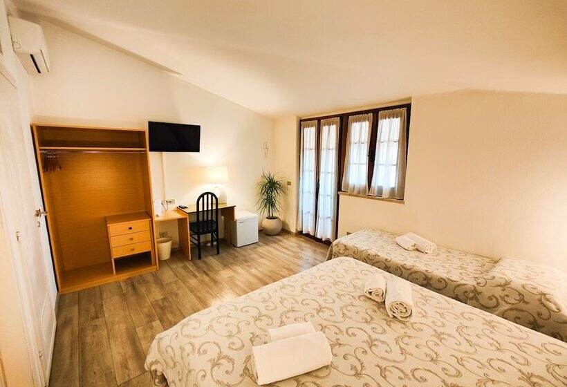 ホテル Albergo B&b Tenesi