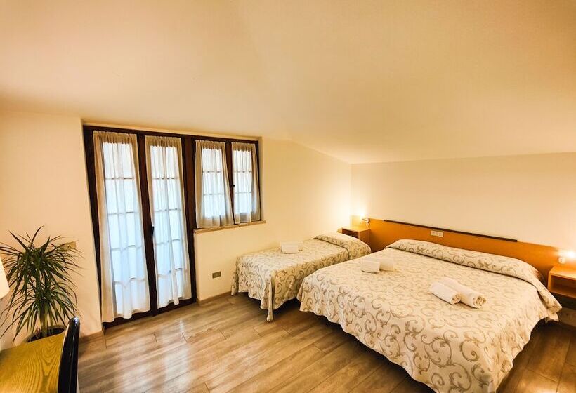 ホテル Albergo B&b Tenesi