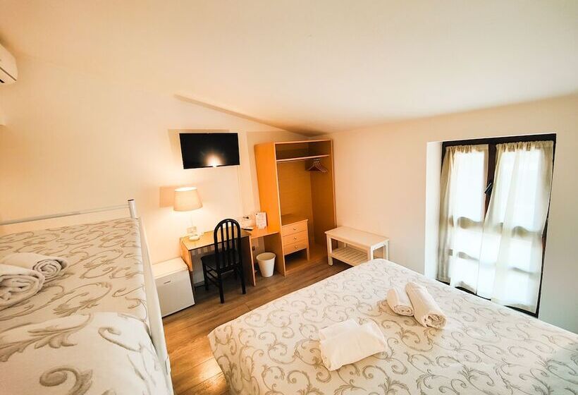 ホテル Albergo B&b Tenesi