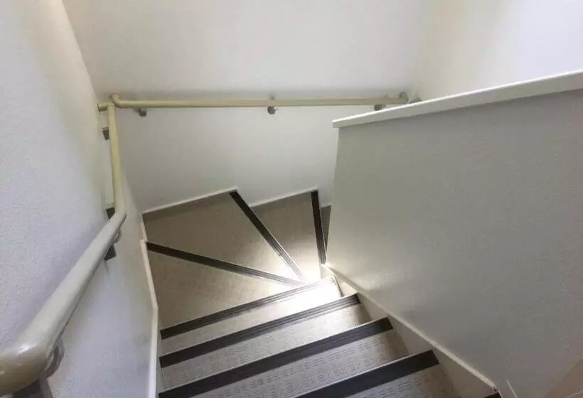 Hotelli Business Inn Grandeur Fuchu