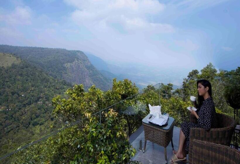 ホテル Hills & Hues