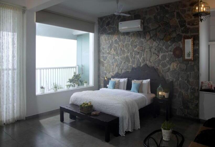 ホテル Hills & Hues