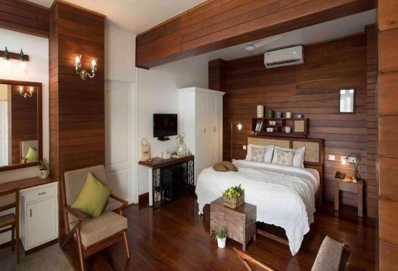 ホテル Hills & Hues