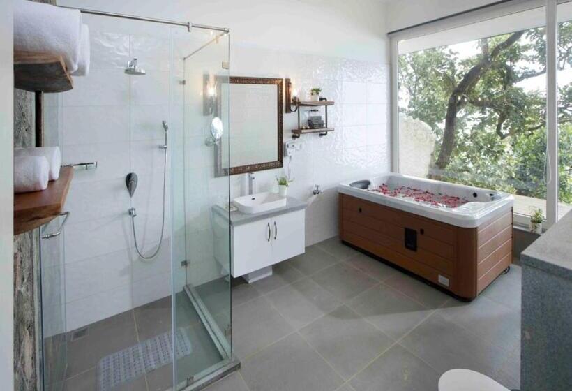 ホテル Hills & Hues