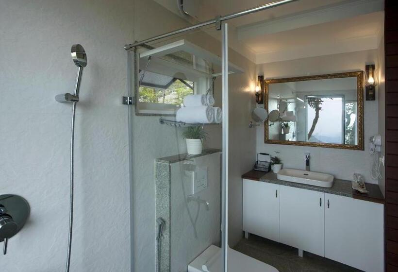 ホテル Hills & Hues