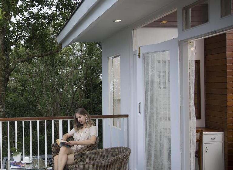 ホテル Hills & Hues