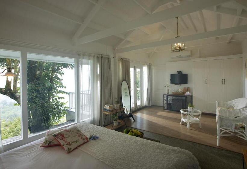 ホテル Hills & Hues