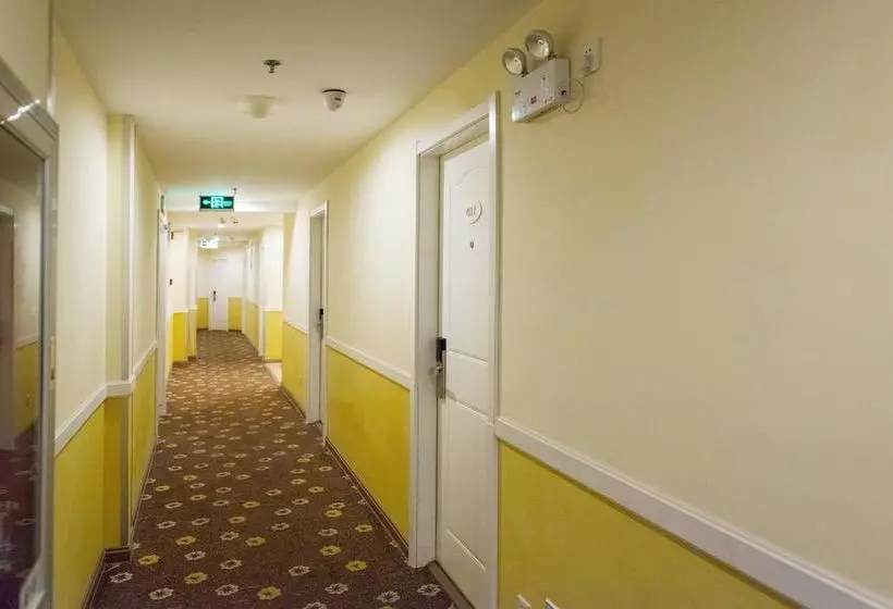 ホテル Home Inn Dalian Development Zone Jinma Road Metro Station