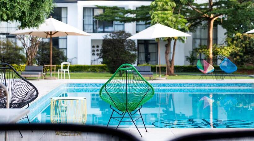 هتل Latitude 13 Degrees