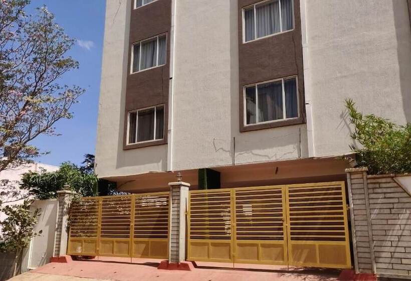 酒店 The Byke Signature