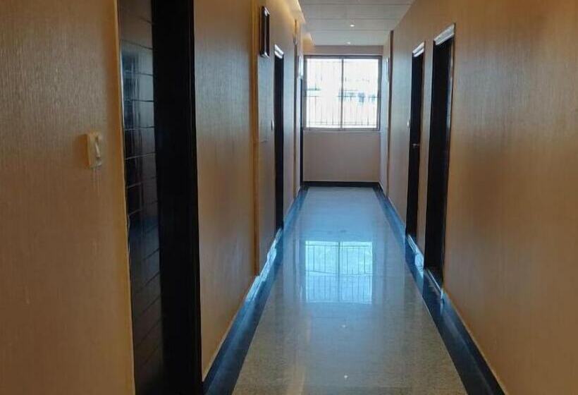 酒店 The Byke Signature