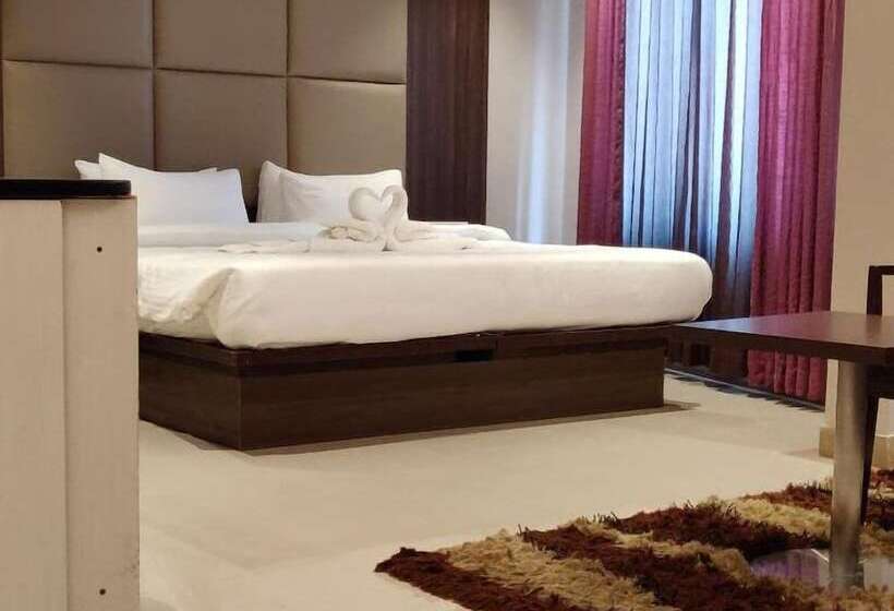 酒店 The Byke Signature