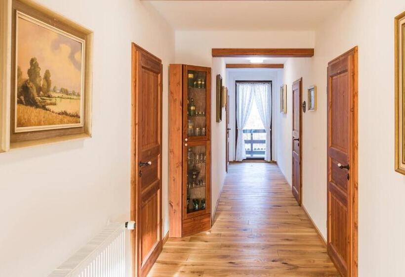 בית מלון כפרי Waldhäusel