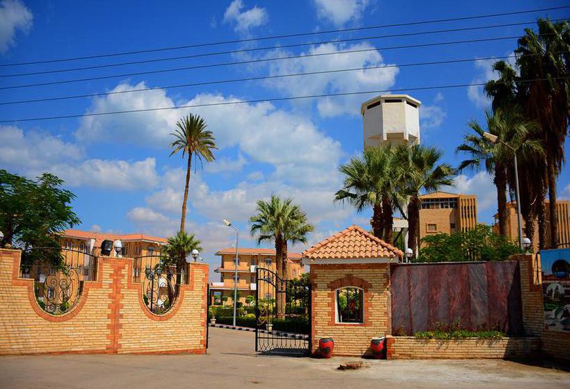 Tolip Inn Resort Fayed