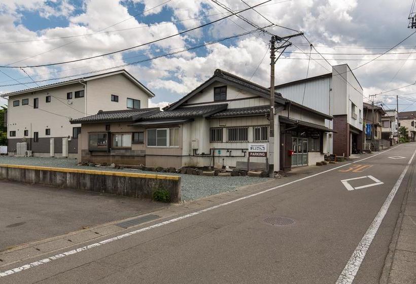 הוסטל Maisan Chi Guesthouse & Cafe