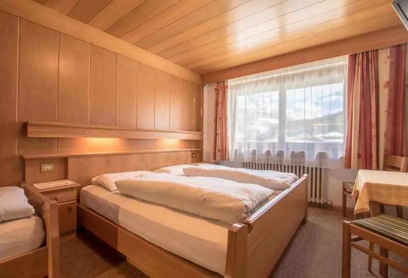 Aamiaismajoitus (B&B) Tlisüra