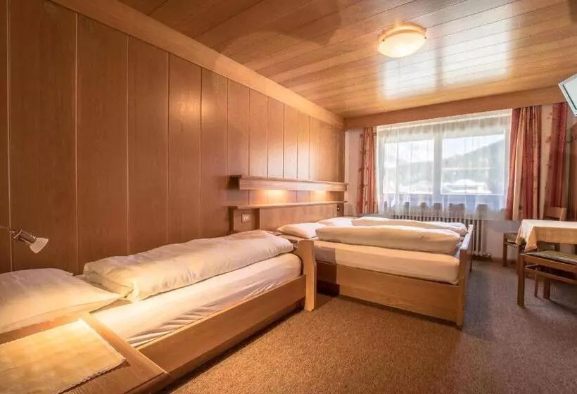 Aamiaismajoitus (B&B) Tlisüra