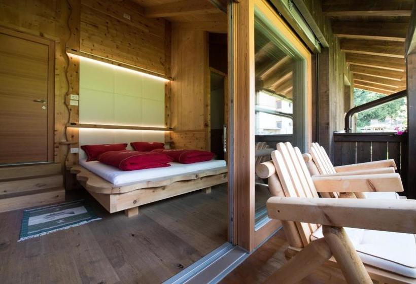 Bed and Breakfast La ücia By Fana Ladina