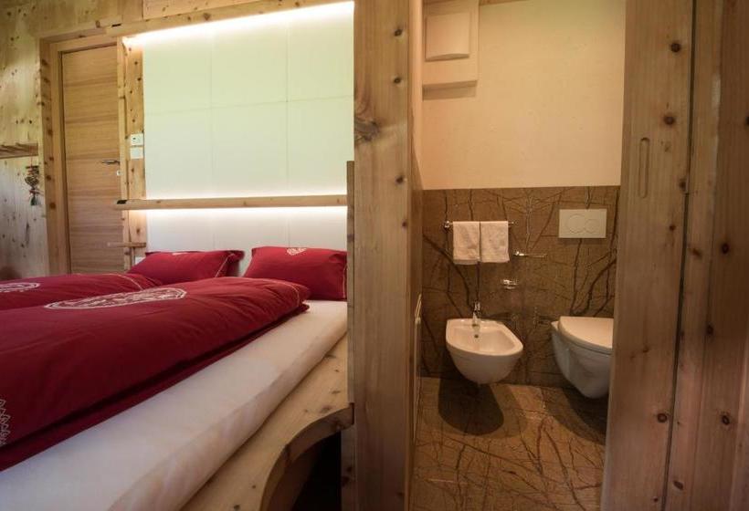 Bed and Breakfast La ücia By Fana Ladina