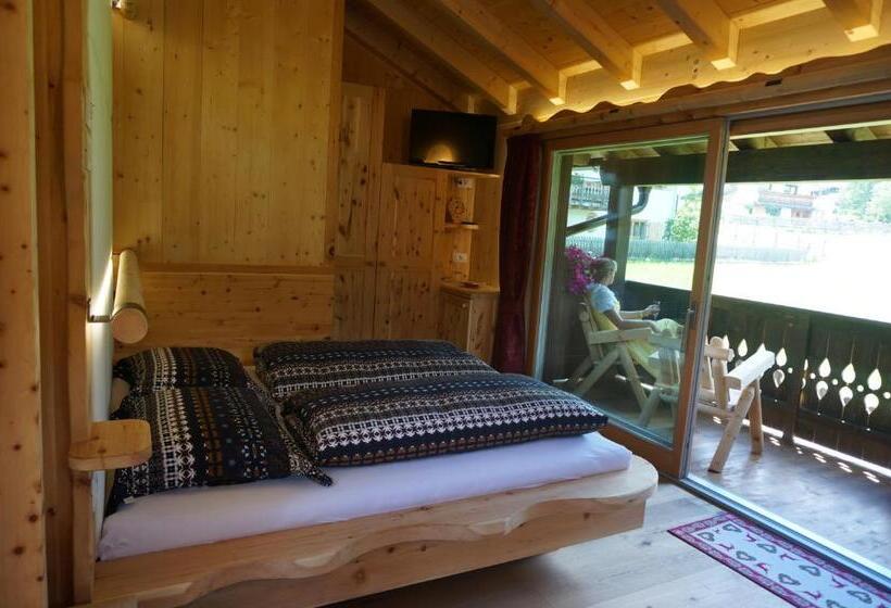 Bed and Breakfast La ücia By Fana Ladina