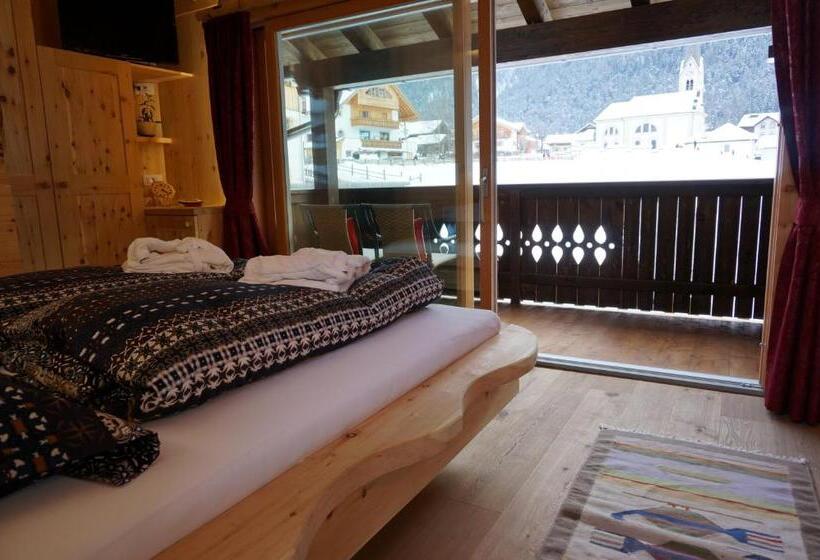 Bed and Breakfast La ücia By Fana Ladina