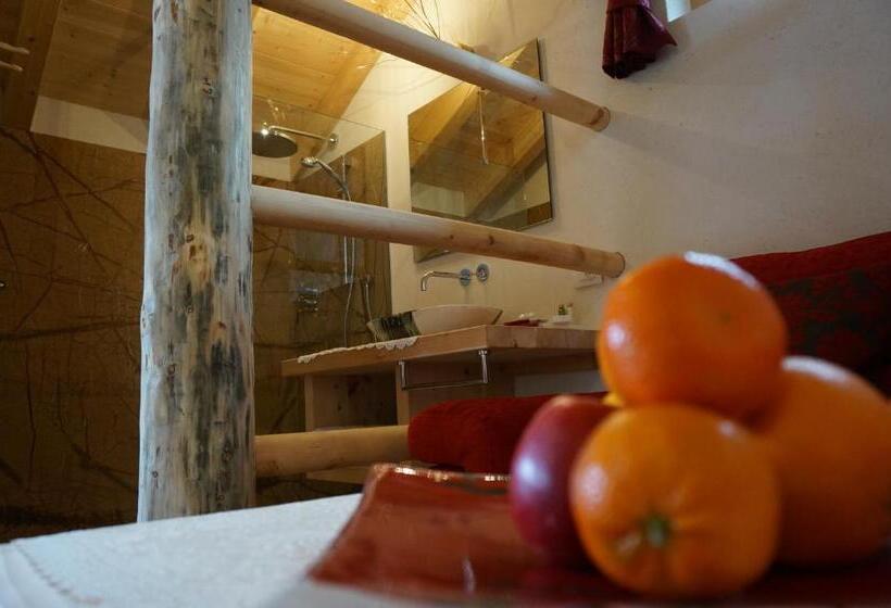 Bed and Breakfast La ücia By Fana Ladina