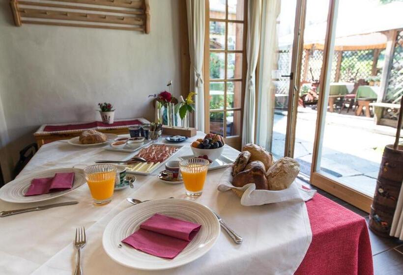 Bed and Breakfast La ücia By Fana Ladina