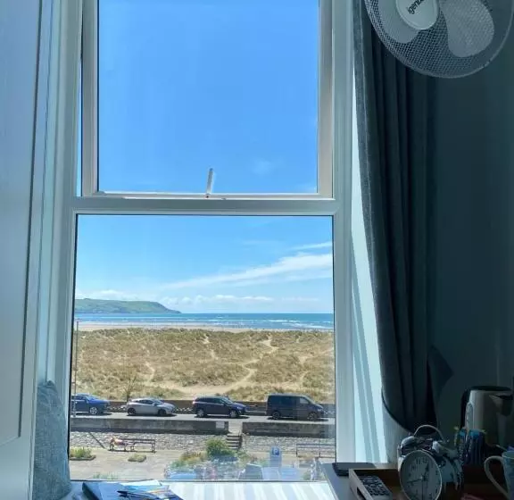 Aamiaismajoitus (B&B) Oceandrive