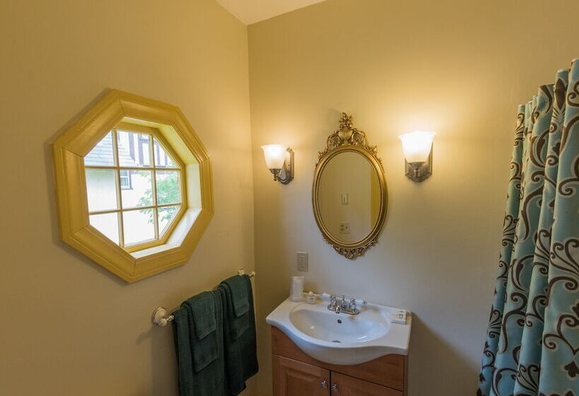 ベッドアンドブレックファースト Thornhedge Inn