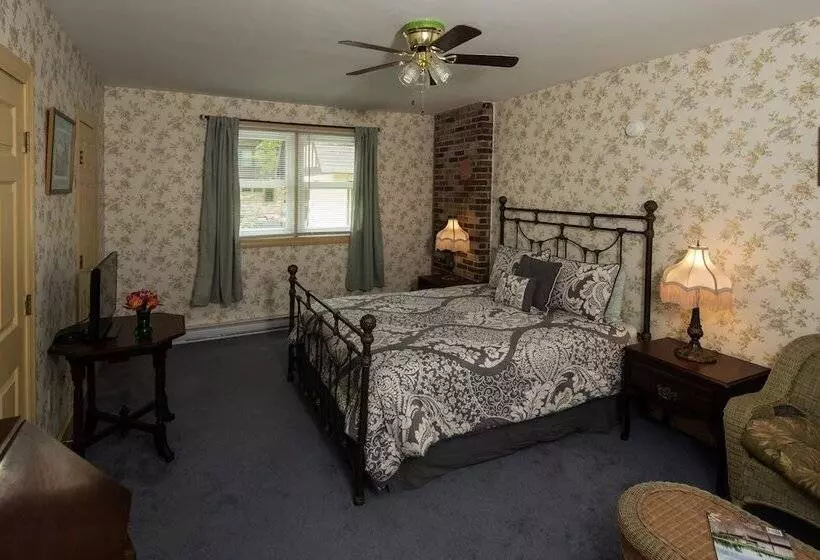 تختخواب و صبحانه Thornhedge Inn