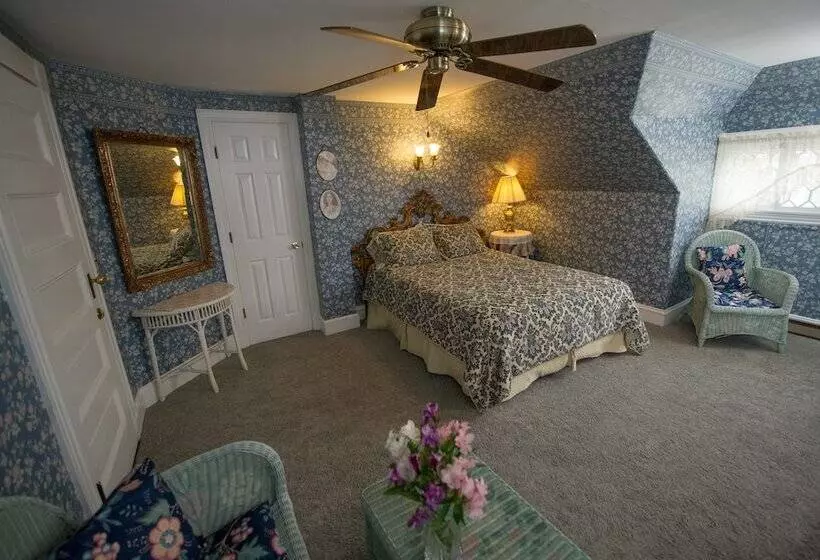 تختخواب و صبحانه Thornhedge Inn