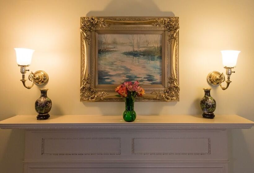 ベッドアンドブレックファースト Thornhedge Inn