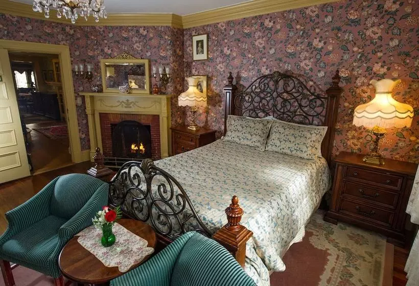 تختخواب و صبحانه Thornhedge Inn