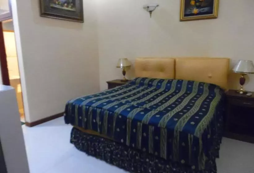 Hotel Captial O 2205  3 Intan