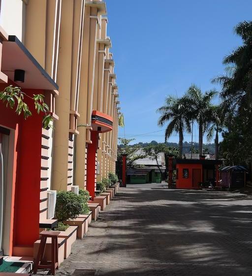 Otel Captial O 2205 3 Intan