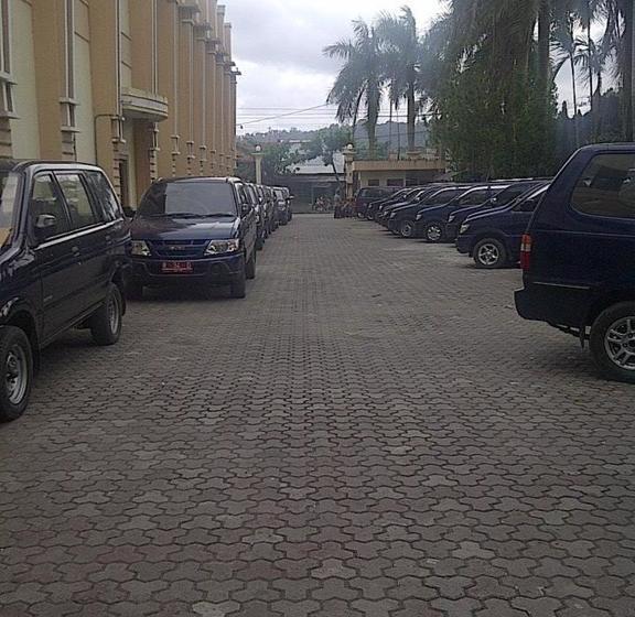 Otel Captial O 2205 3 Intan