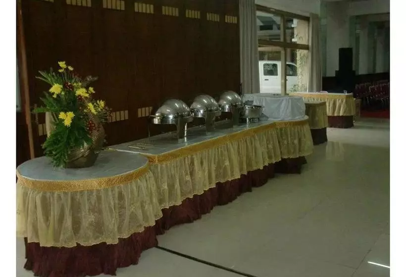 Hotel Captial O 2205  3 Intan