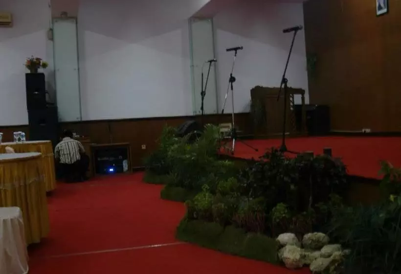 Hotel Captial O 2205  3 Intan