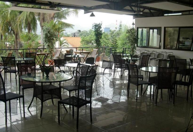 Otel Captial O 2205 3 Intan