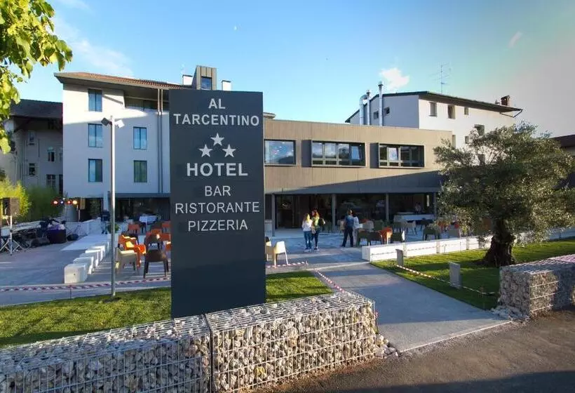 ホテル Albergo Al Tarcentino