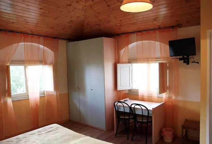 هتل Albergo Villa Gradita